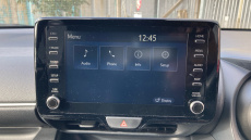 Toyota Yaris 1.5 Hybrid Design 5dr CVT Hybrid Hatchback